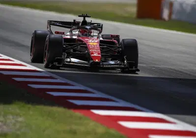 F1, nessun alibi per Leclerc: l'errore a muro in qualifica a Barcellona è solo colpa sua