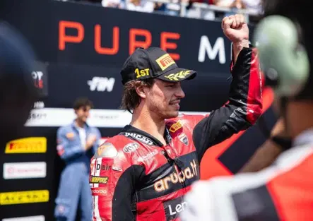 Bulega si aggiudica la Superpole Race di Misano [GALLERY]