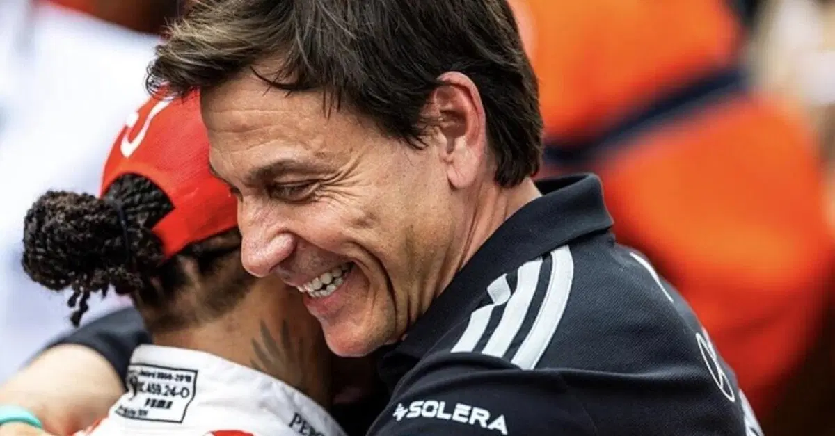 F1. "Se sente l'odore del sangue, non lo fermi pi&ugrave;". Wolff incorona Hamilton e striglia la Mercedes: "Inaccettabile"