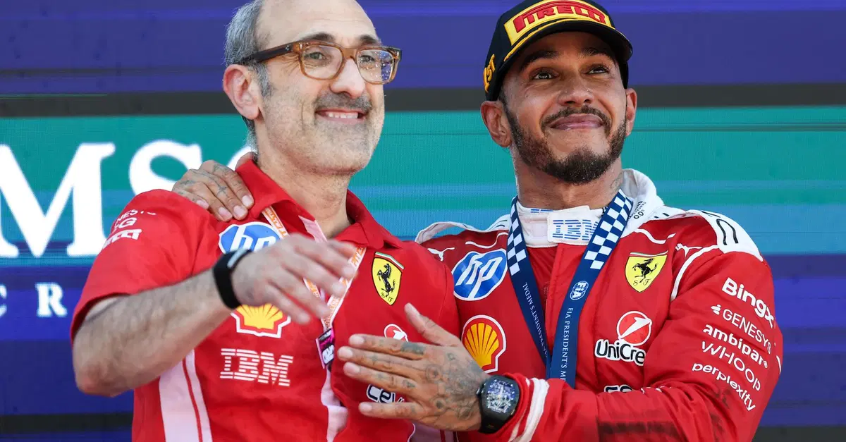 F1. &ldquo;&Egrave; cos&igrave; timido, l&rsquo;ho abbracciato per ringraziarlo&rdquo;: Lewis Hamilton celebra Carlo Santi dopo la vittoria a Barcellona 