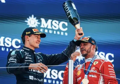 F1. Russell gela la Mercedes dopo il ko di Antonelli: Sono stato fortunato, ma l'affidabilità ora è un grande problema. E della Ferrari dice...
