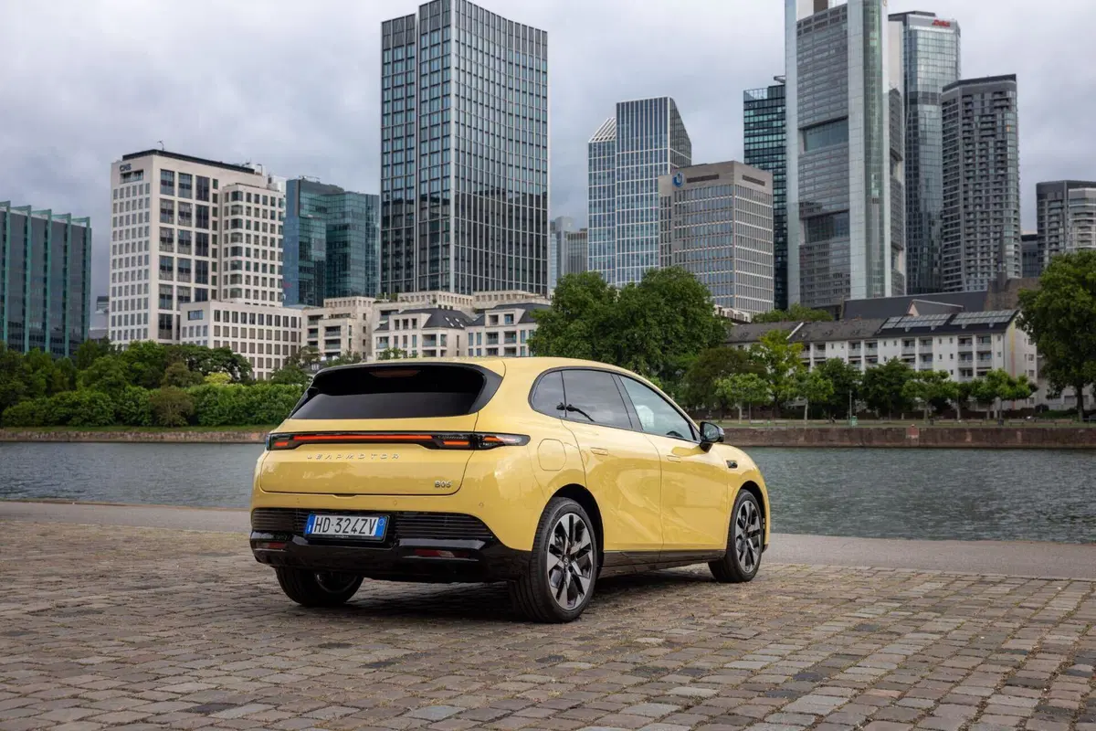 Leapmotor B05: la berlina elettrica ad un prezzo scioccante che sfida le regole del segmento [VIDEO] (3)