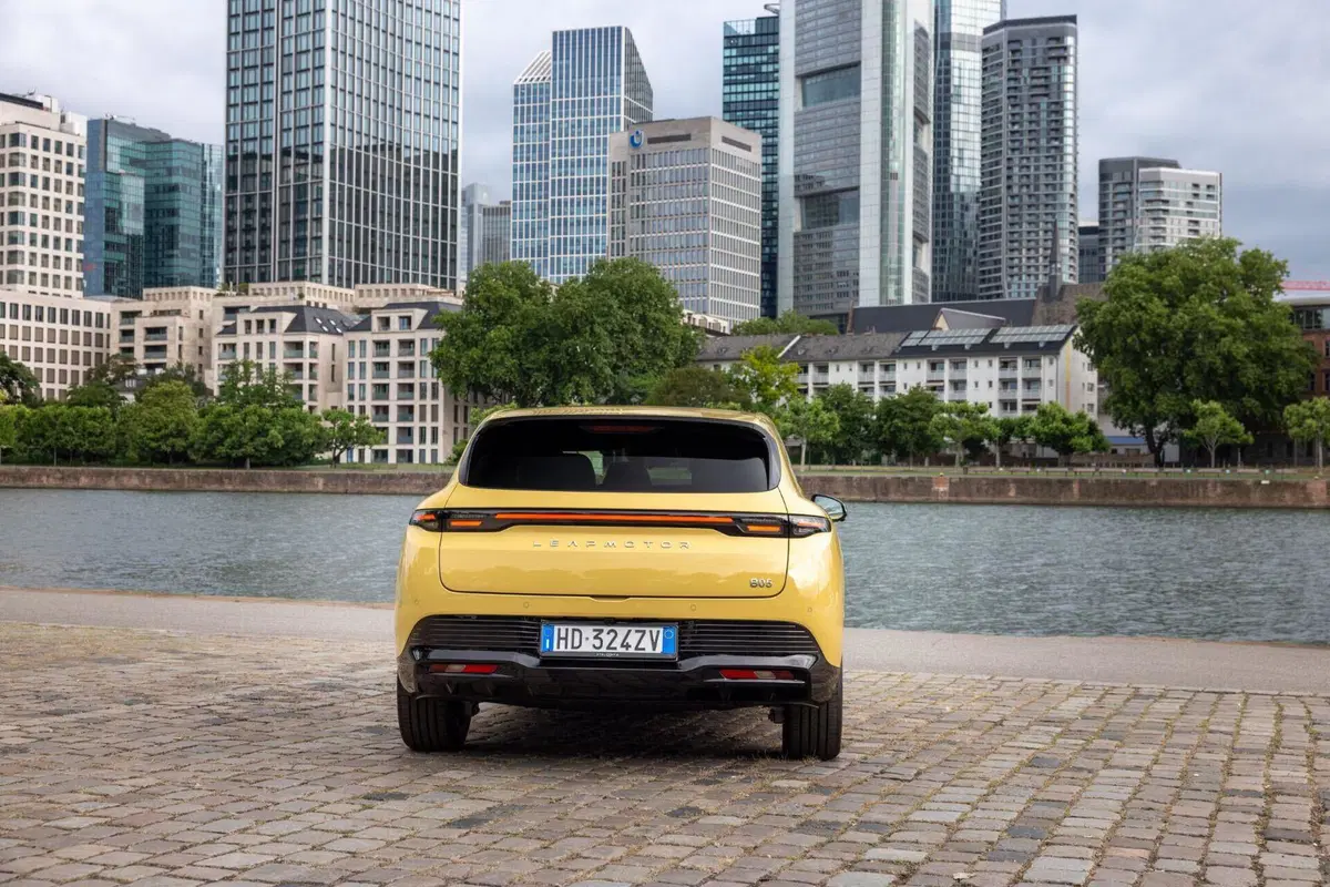 Leapmotor B05: la berlina elettrica ad un prezzo scioccante che sfida le regole del segmento [VIDEO] (6)