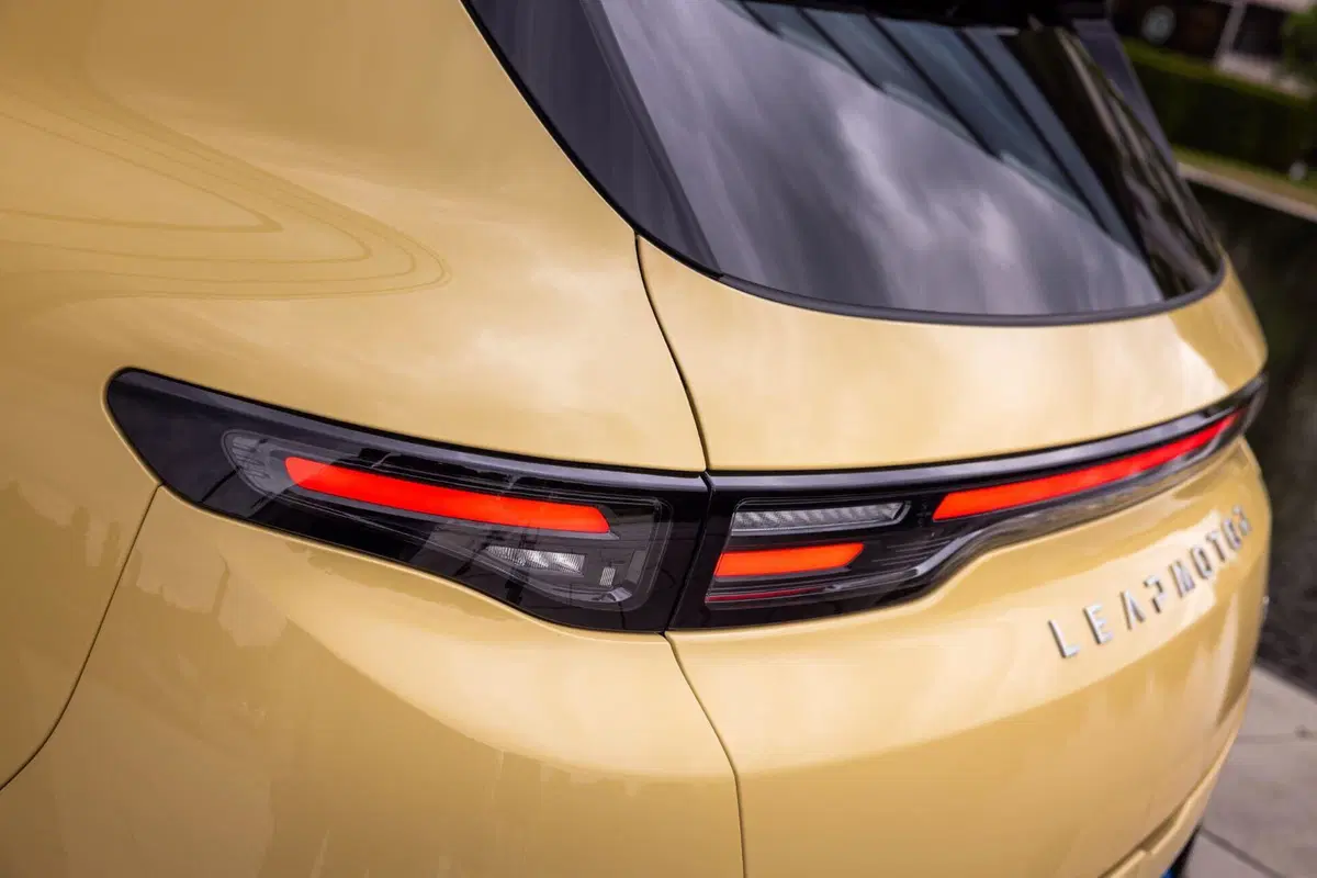 Leapmotor B05: la berlina elettrica ad un prezzo scioccante che sfida le regole del segmento [VIDEO] (26)