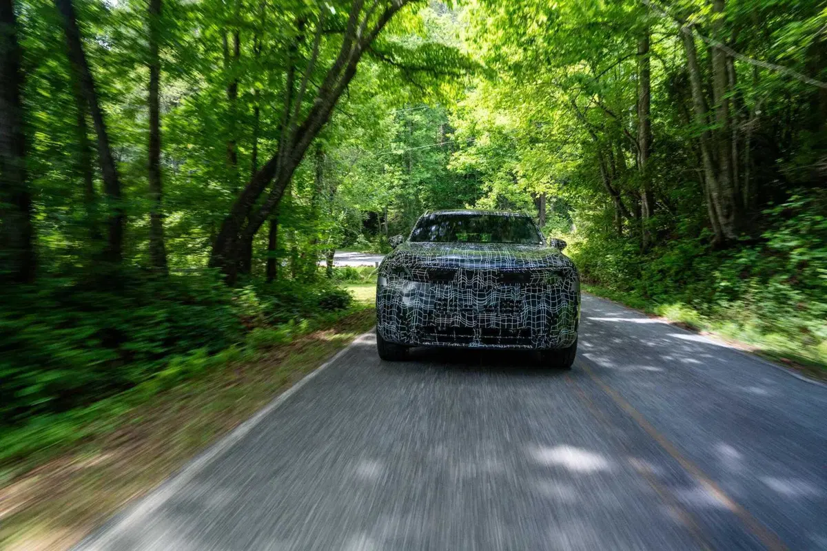 Nuova BMW X5: cinque anime sotto lo stesso cofano, dall'elettrico all'idrogeno (7)