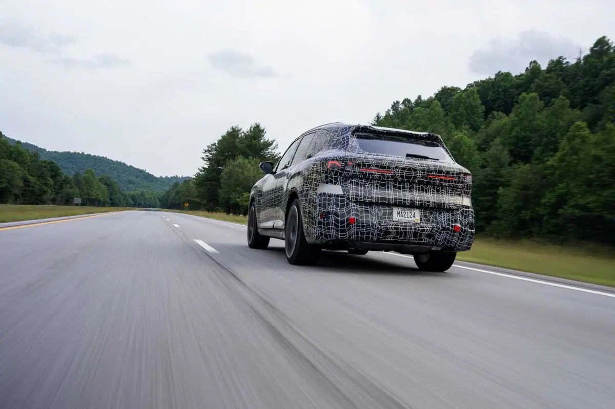 Nuova BMW X5: cinque anime sotto lo stesso cofano, dall'elettrico all'idrogeno (13)