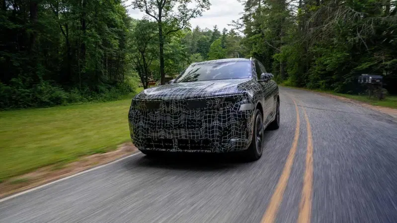 Nuova BMW X5: cinque anime sotto lo stesso cofano, dall'elettrico all'idrogeno