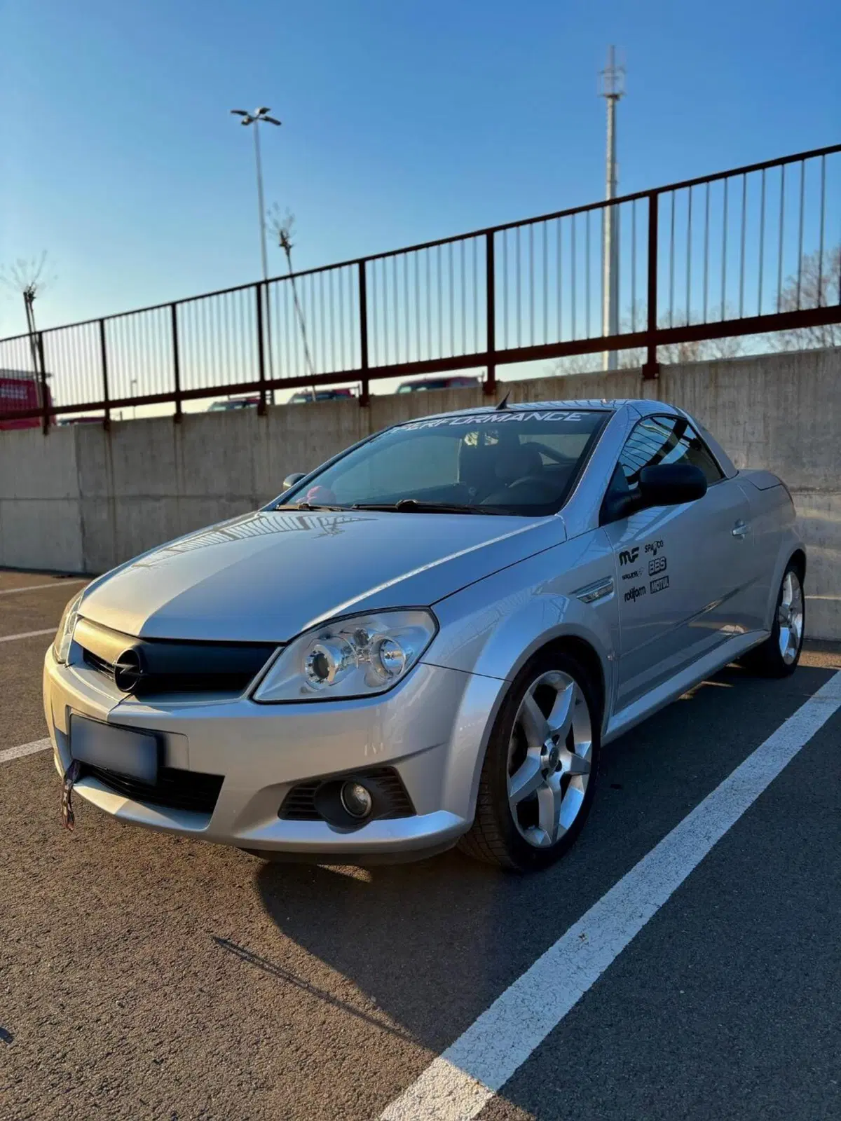 Opel Tigra usata a Varese