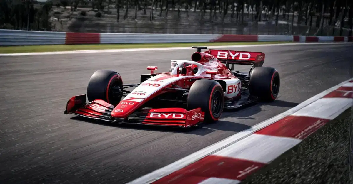 BYD in Europa: "Collaborare con la Cina &egrave; inevitabile, ma le regole devono essere chiare". E sulla Formula 1 spunta il 2030