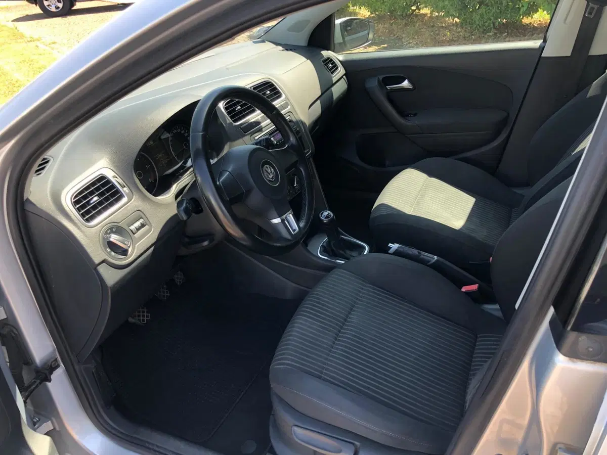 Volkswagen Polo usata a Piacenza (4)