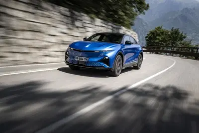 Alpine A390 GT, la prova: il design conquista, i tre motori fanno la differenza