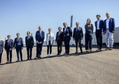 F1. Il cielo diventa parte della guida: Carlos Sainz battezza il circuito di Madrid e svela il segreto della pazzesca Curva 12