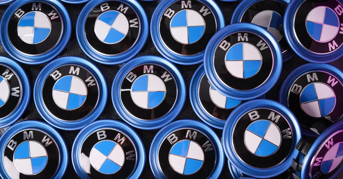 BMW taglia le stime 2026: margini al minimo, pesano Cina e Medio Oriente