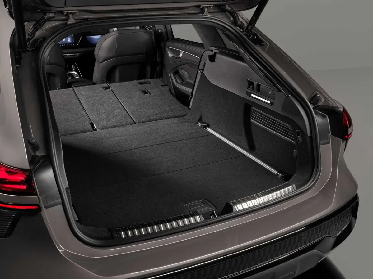 Audi A6 allroad 2026: la familiare che non teme nessun terreno arriva anche ibrida plug-in (26)