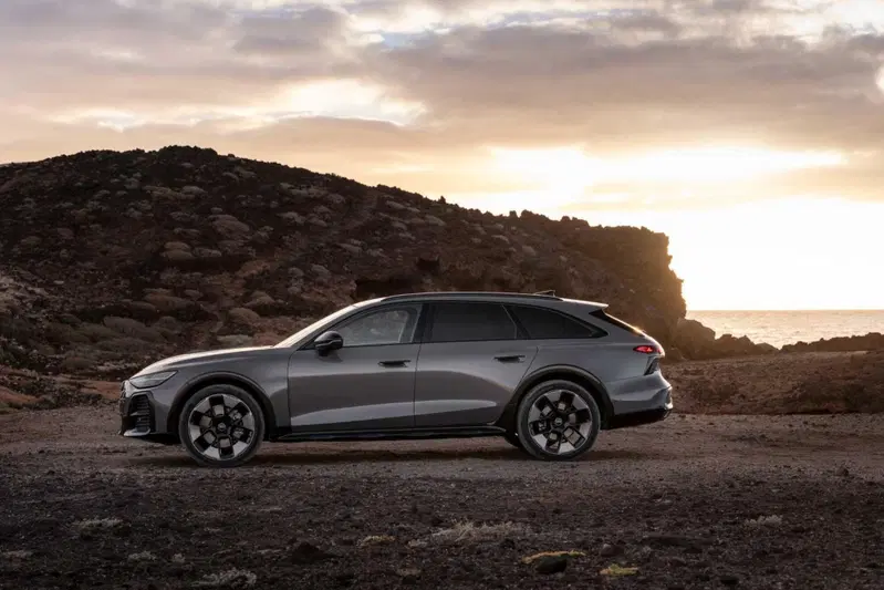 Audi A6 Allroad di profilo