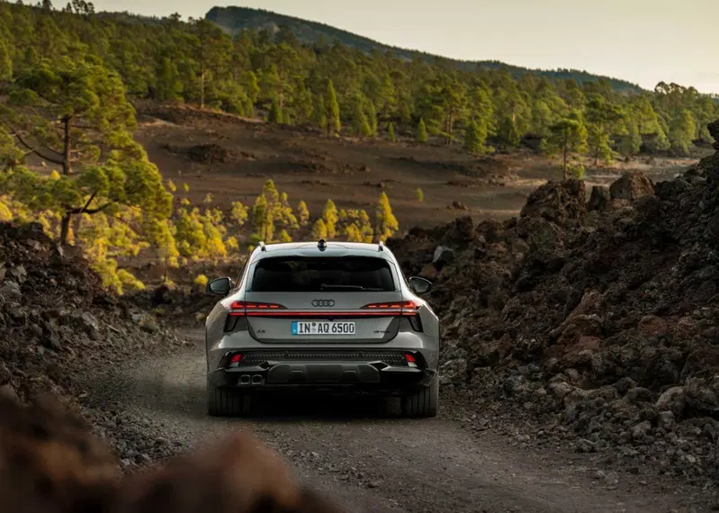 Audi A6 Allroad posteriore