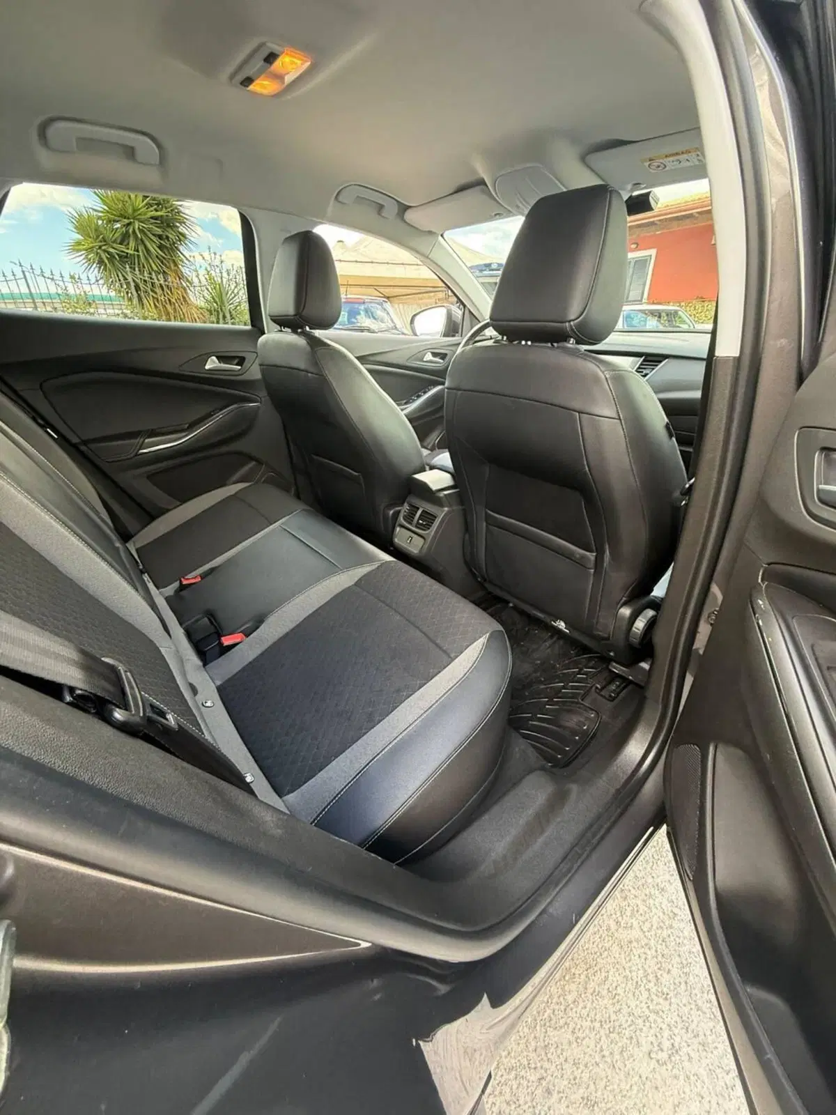 Opel Grandland X usata a Salerno (6)