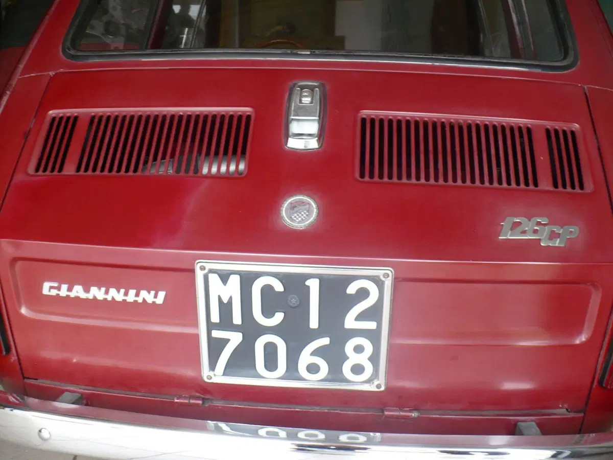 Fiat  Fiat 126 Giannini  d'epoca a Macerata (9)