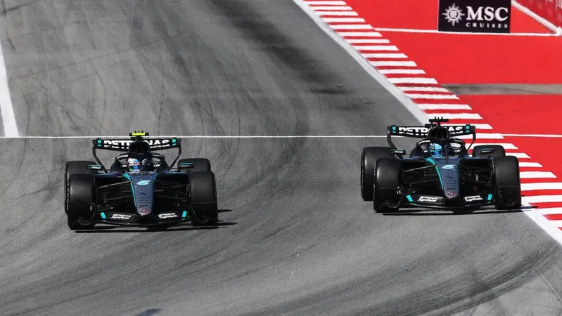 Formula 1. &ldquo;Per vincere, le gare vanno concluse&rdquo;: &egrave; allarme affidabilit&agrave; in Mercedes? 