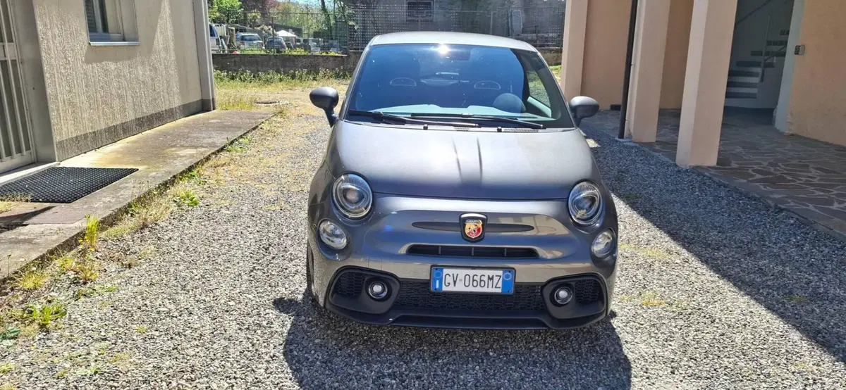 Abarth 695 usata a Pavia (9)