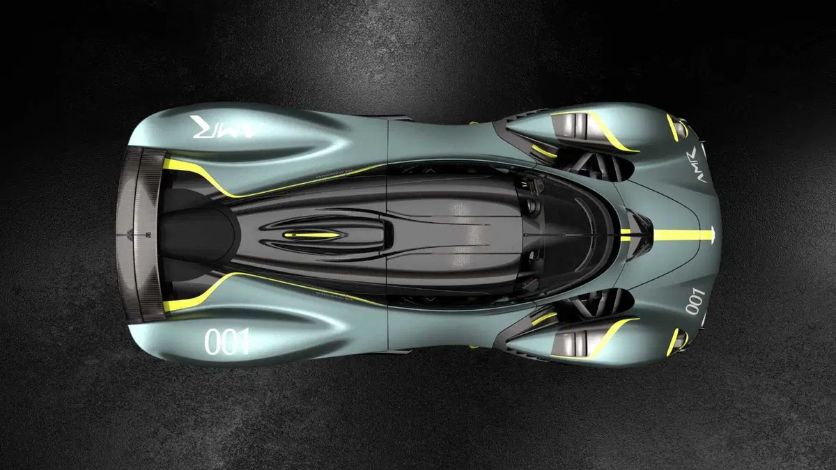 Aston Martin Valkyrie AMR Perfomance Pack (3)