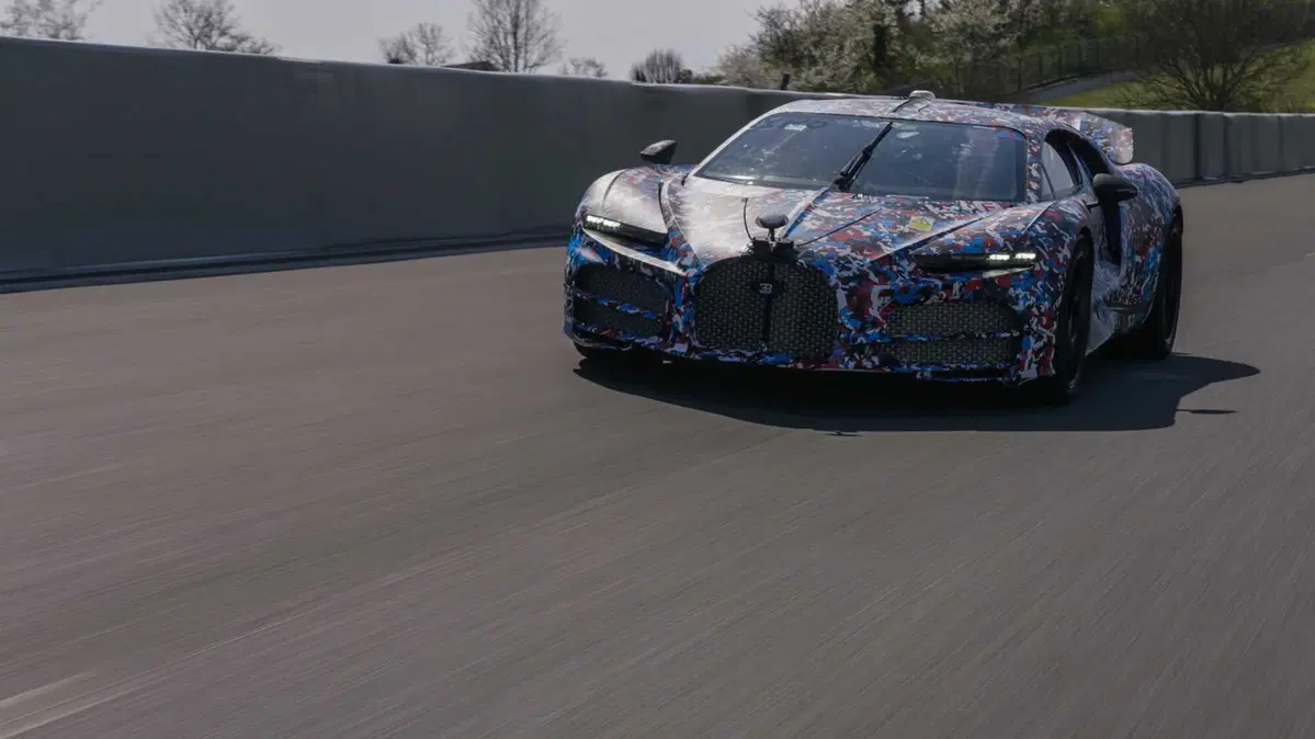 Bugatti Tourbillon, il segreto da 1.800 CV è grande quanto una mano: viaggio dentro lo sviluppo degli pneumatici Michelin (6)