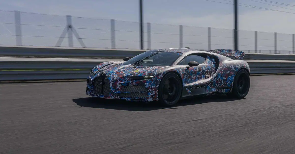 Bugatti Tourbillon, il segreto da 1.800 CV &egrave; grande quanto una mano: viaggio dentro lo sviluppo degli pneumatici Michelin