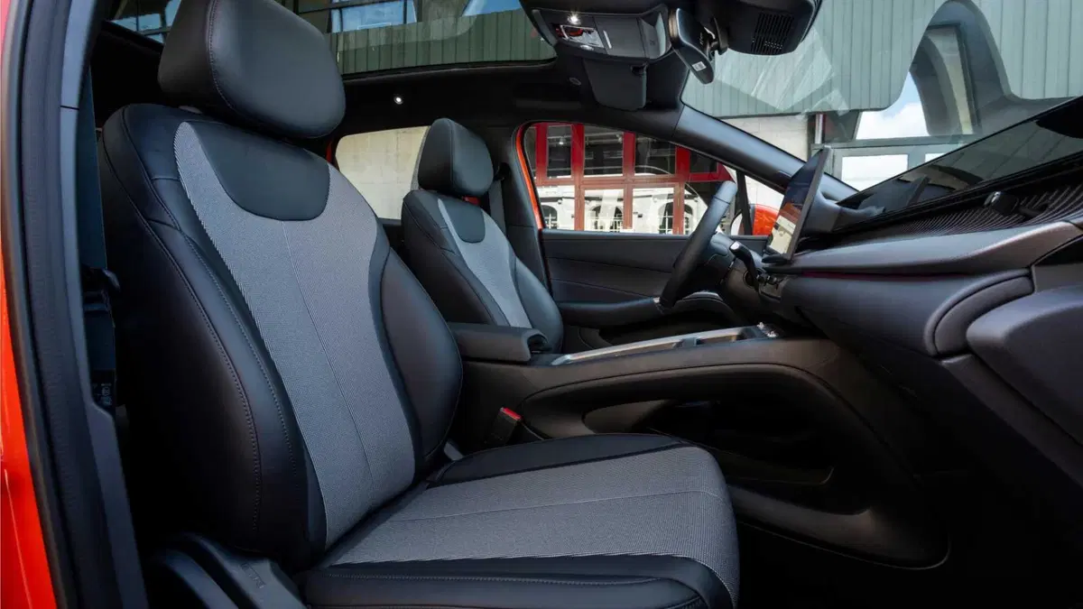 Byd Dolphin G DM-i (2026-->>) (13)
