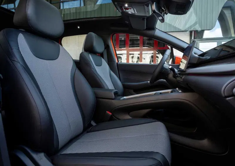 Byd Dolphin G DM-i (2026-->>) (13)