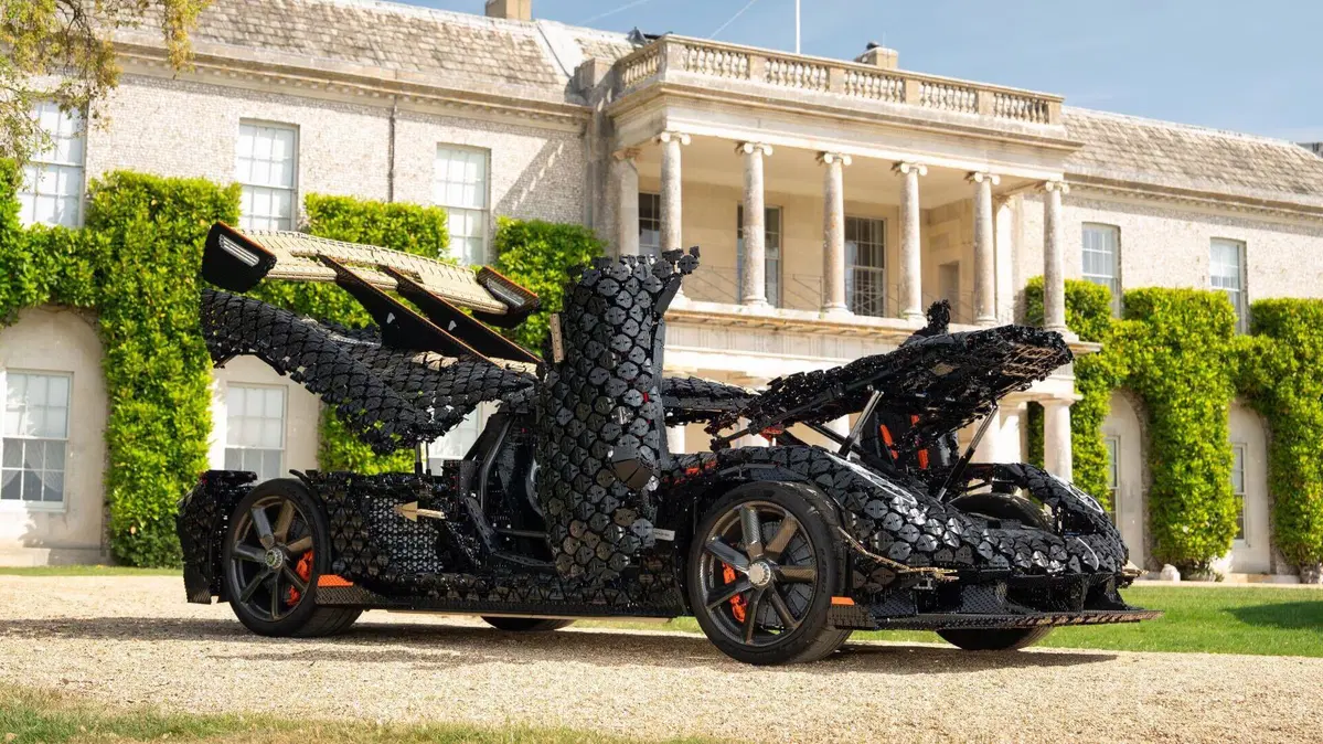 La LEGO più veloce di sempre: la Koenigsegg Sadair's Spear tocca 111 km/h (14)