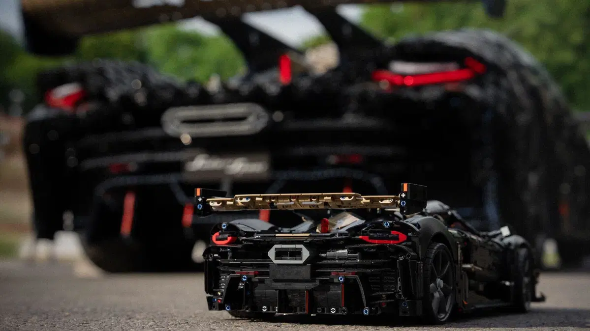 La LEGO più veloce di sempre: la Koenigsegg Sadair's Spear tocca 111 km/h (25)