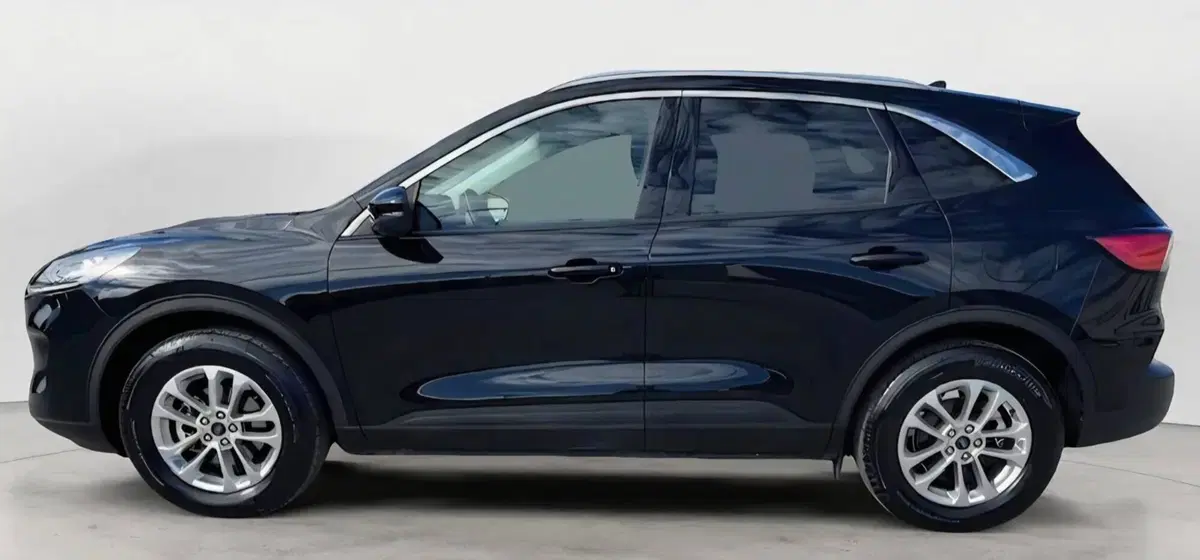 Ford Kuga usata a Milano (2)