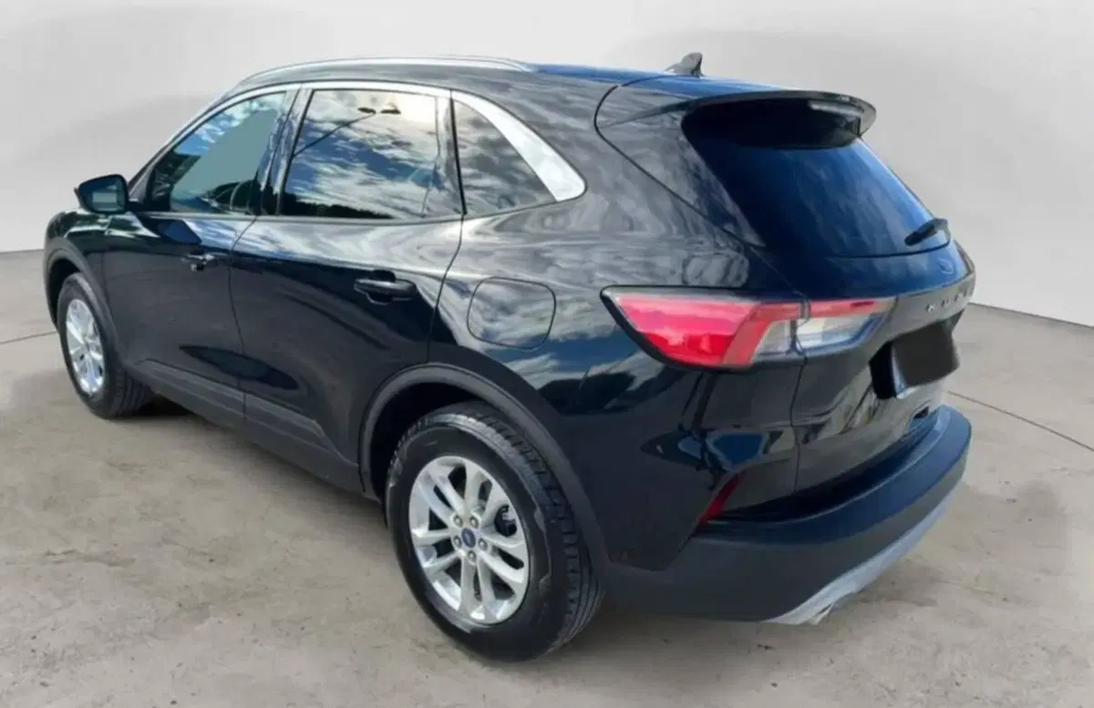 Ford Kuga usata a Milano (3)
