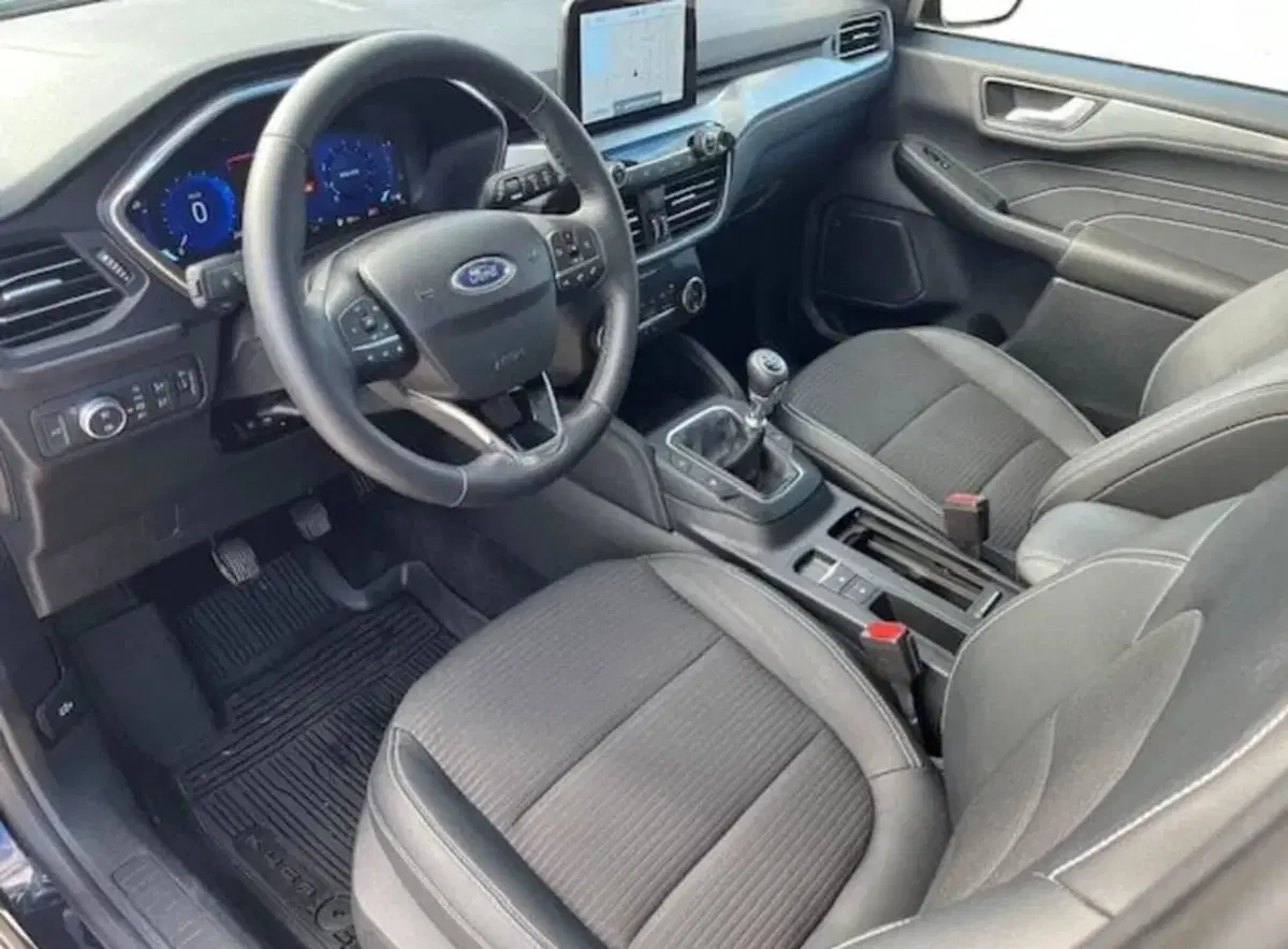 Ford Kuga usata a Milano (4)