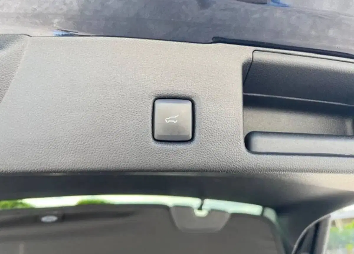 Ford Kuga usata a Milano (7)