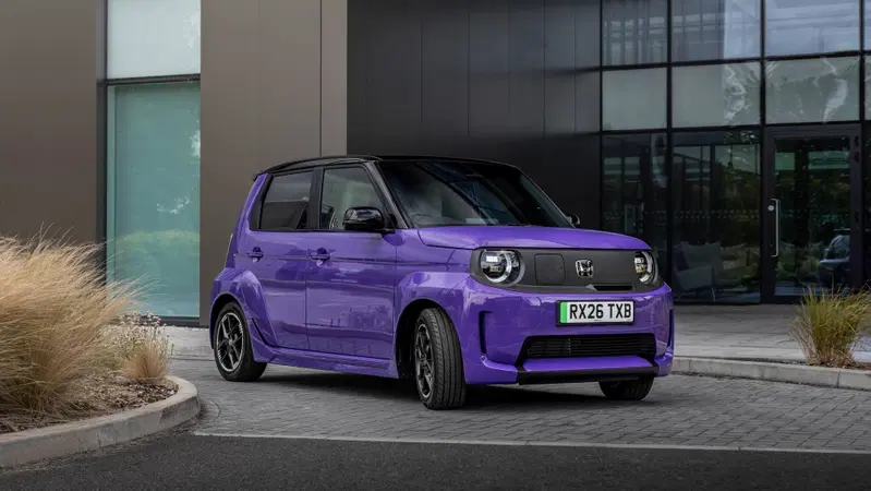 Honda Super-N: la citycar elettrica col tasto "Boost" arriva in Europa | Prezzo e dettagli