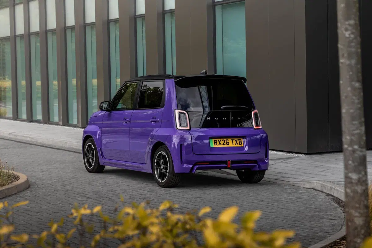 Honda Super-N: la citycar elettrica col tasto "Boost" arriva in Europa | Prezzo e dettagli