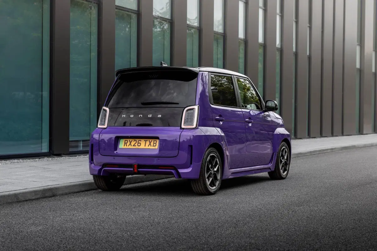 Honda Super-N: la citycar elettrica col tasto "Boost" arriva in Europa | Prezzo e dettagli (8)
