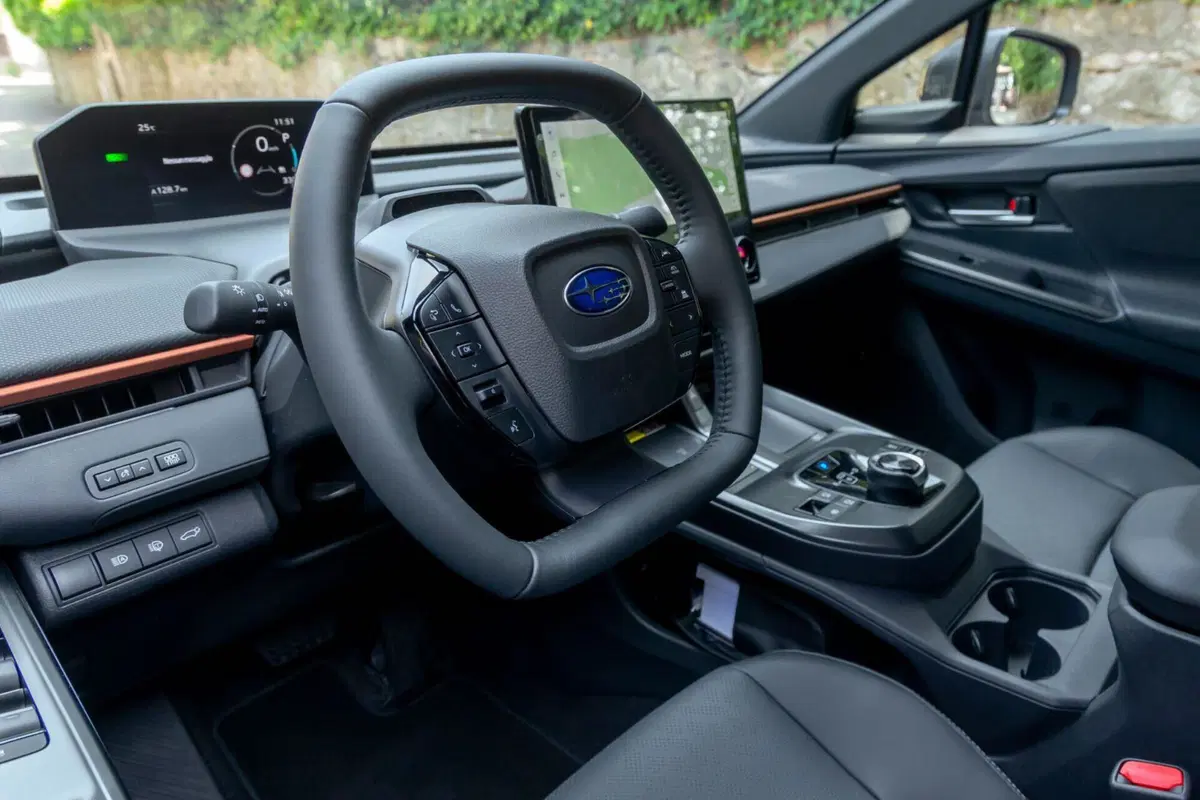 Subaru Uncharted: il SUV che cerca la sua strada tra DNA di marca e compromessi elettrici