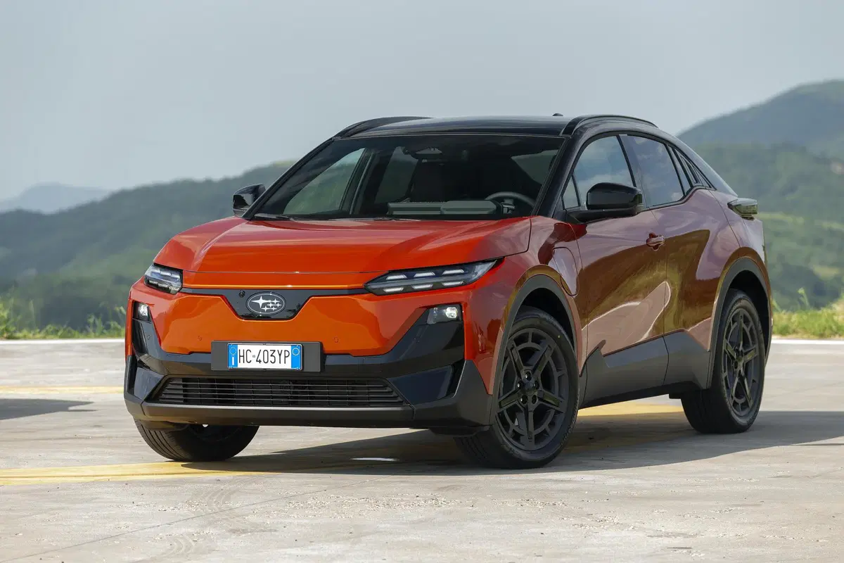 Subaru Uncharted: il SUV che cerca la sua strada tra DNA di marca e compromessi elettrici