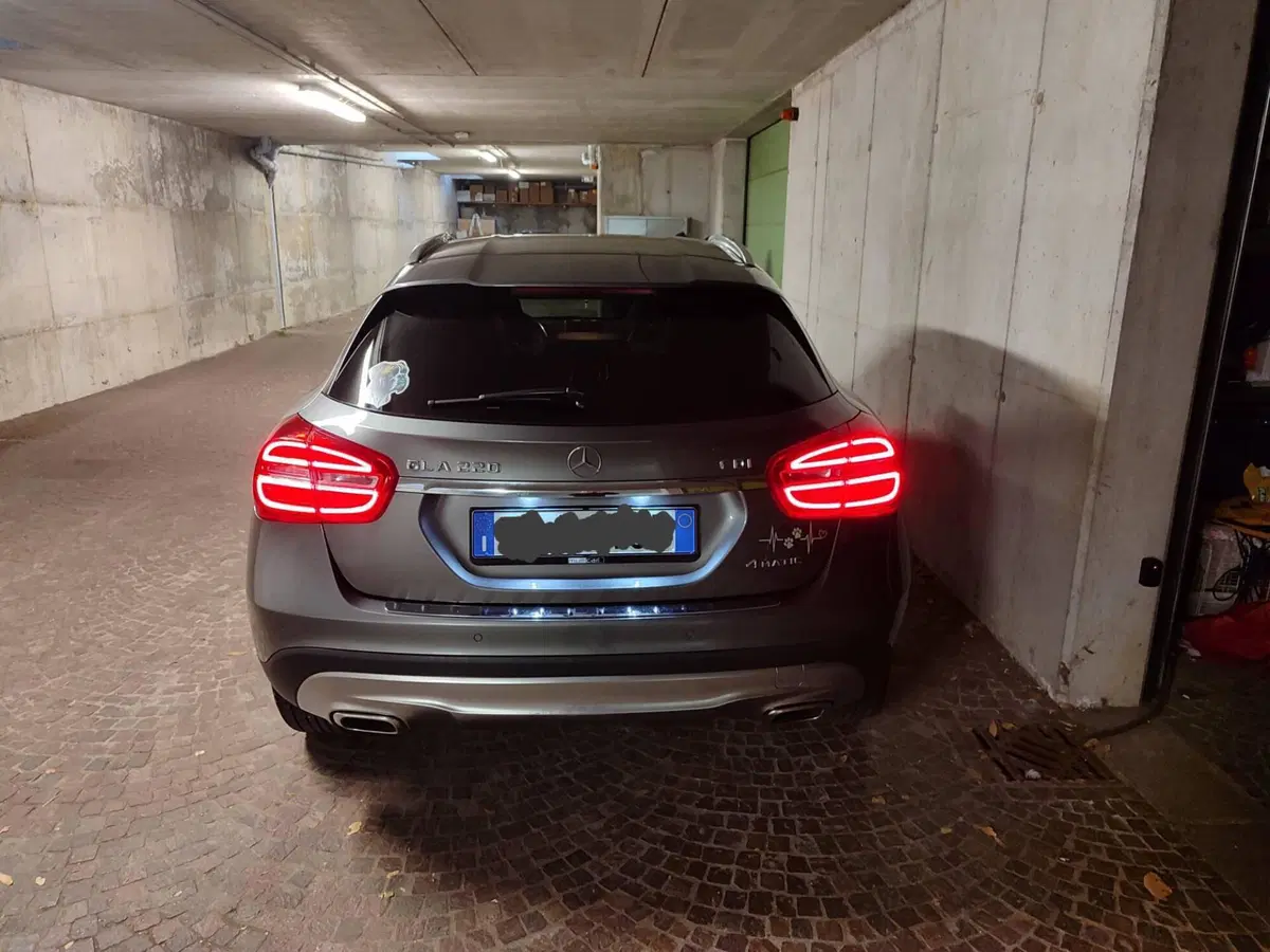 Mercedes-Benz GLA SUV usata a Trento (2)