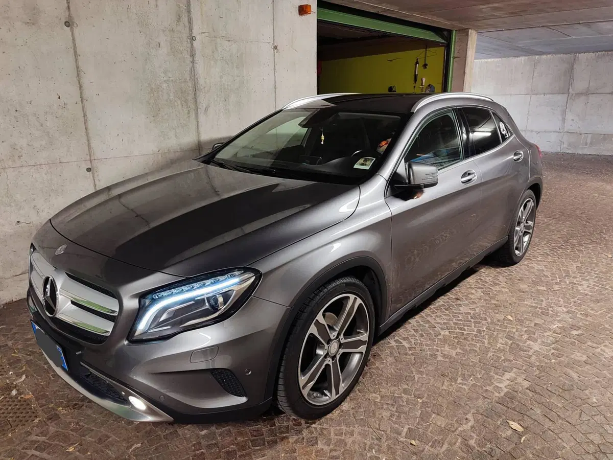 Mercedes-Benz GLA SUV usata a Trento (3)