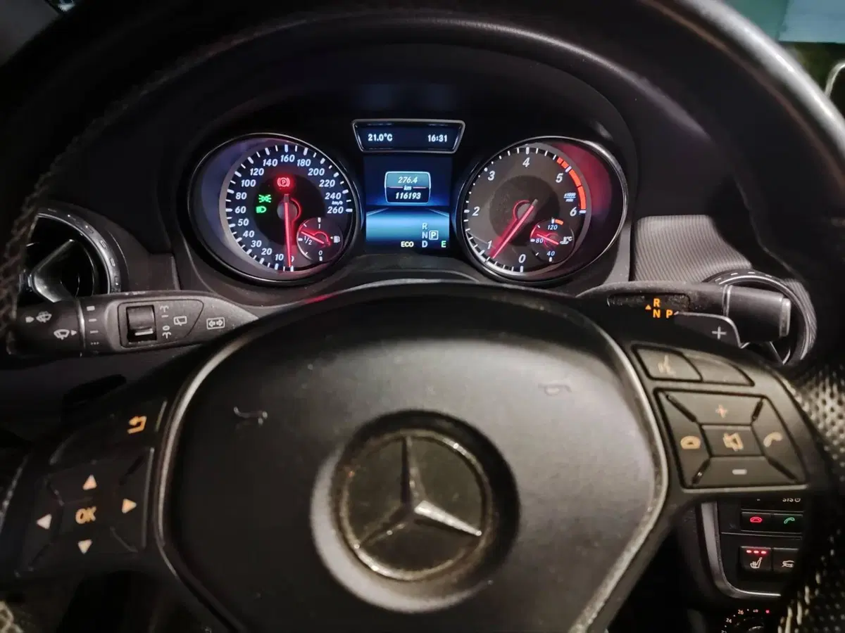 Mercedes-Benz GLA SUV usata a Trento (9)