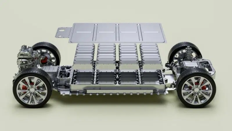 Cina, svolta storica per le auto elettriche: dal 1&deg; luglio 2026 batterie obbligate a non incendiarsi n&eacute; esplodere