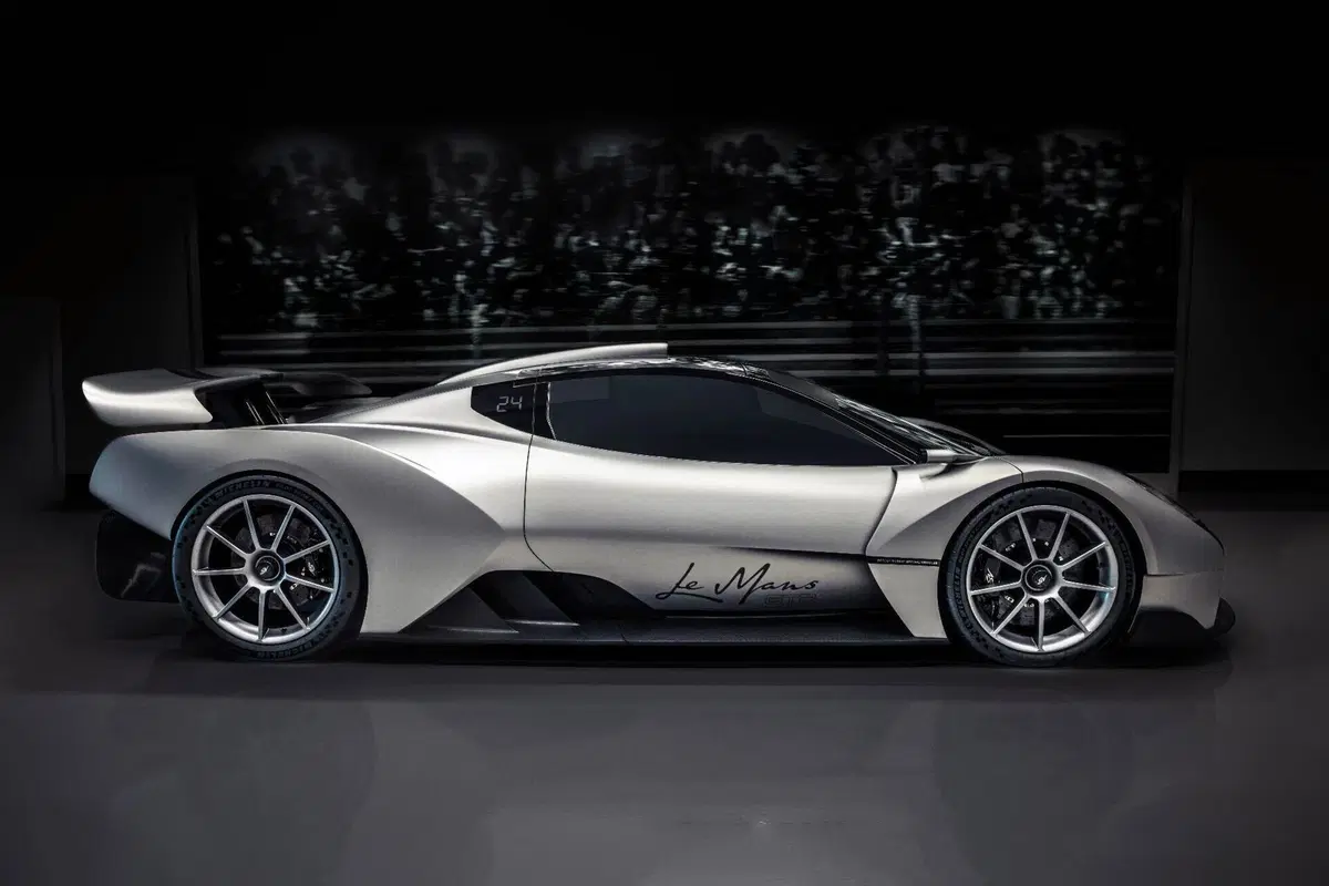 Gordon Murray porta quattro gioielli a Goodwood 2026: debutta la prima T.50s Niki Lauda destinata a un cliente (9)