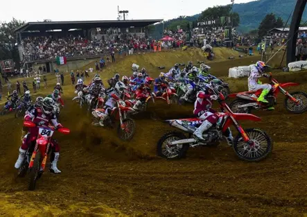 MXGP d’Italia: trionfi per Herlings e Sacha Coenen a Montevarchi [VIDEO]
