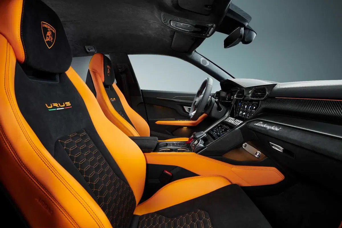 Lamborghini e i Super SUV: mezzo secolo dalla Cheetah fino alla Urus SE più potente di sempre (16)