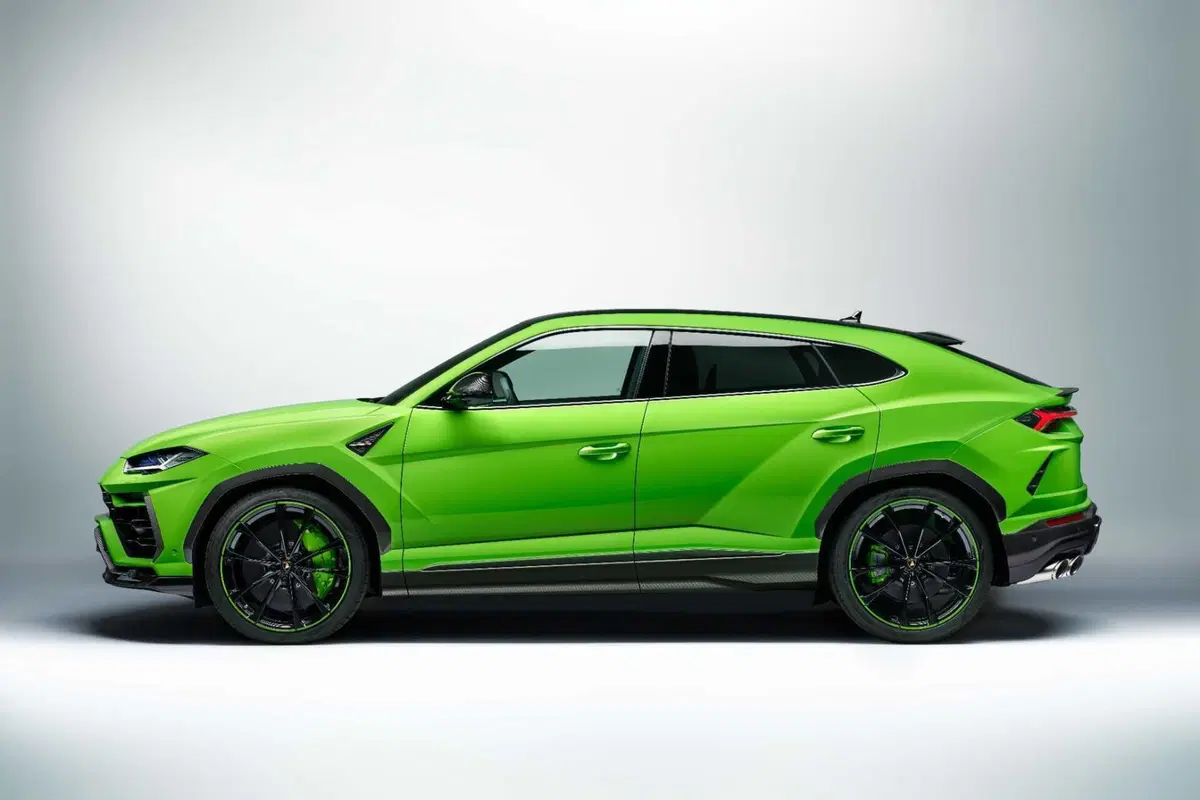 Lamborghini e i Super SUV: mezzo secolo dalla Cheetah fino alla Urus SE più potente di sempre (17)