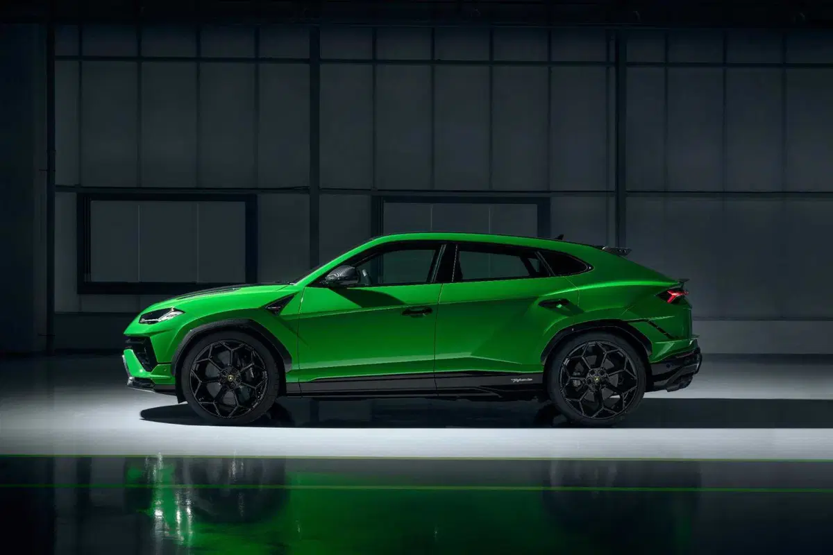 Lamborghini e i Super SUV: mezzo secolo dalla Cheetah fino alla Urus SE più potente di sempre (27)
