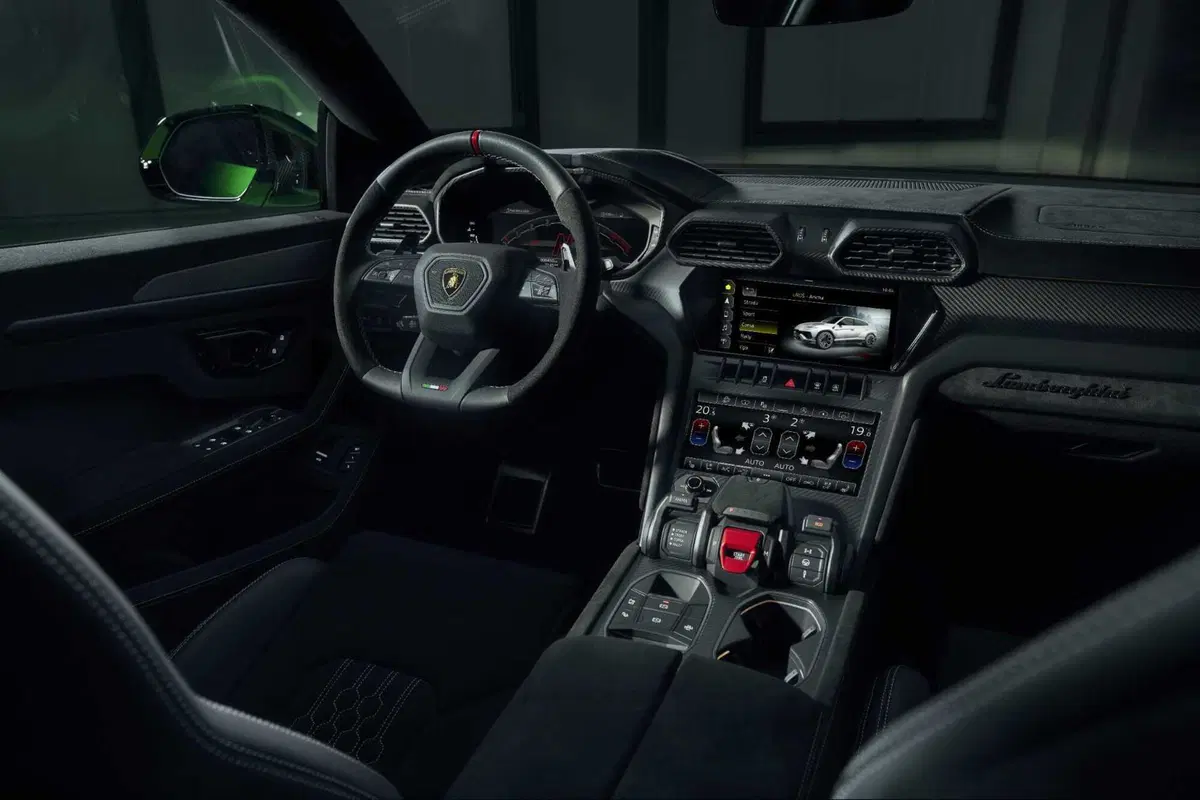 Lamborghini e i Super SUV: mezzo secolo dalla Cheetah fino alla Urus SE più potente di sempre (34)